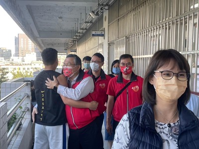 20230114 高三學測校長親臨考場加油打氣