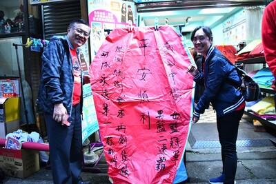 20241204 南山男女籃、學子祈福放天燈2