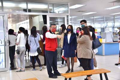 20211214 光復國小家長會蒞校參訪