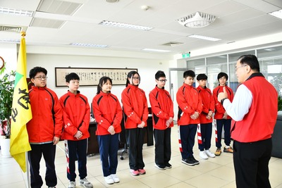 20250120 圍棋參加圍棋運動錦標賽授旗勉勵