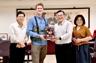 20250409 台灣地震研究中心助理研究員的Jimmy到校與學生分享學習