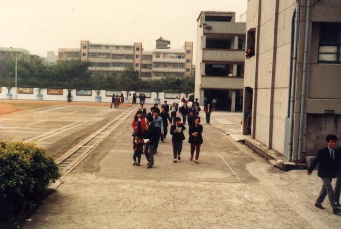 16-76年的親職教育日(熊祥樓前)